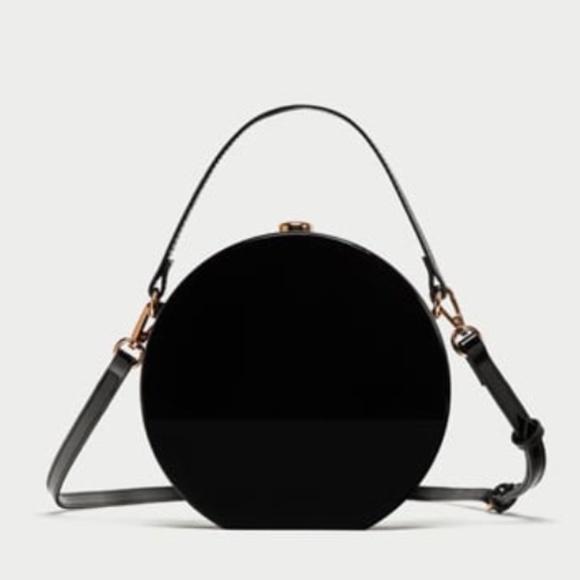 Zara Handbags - Zara ROUND MINAUDIÈRE